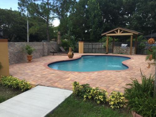 Custom-Pool-Design